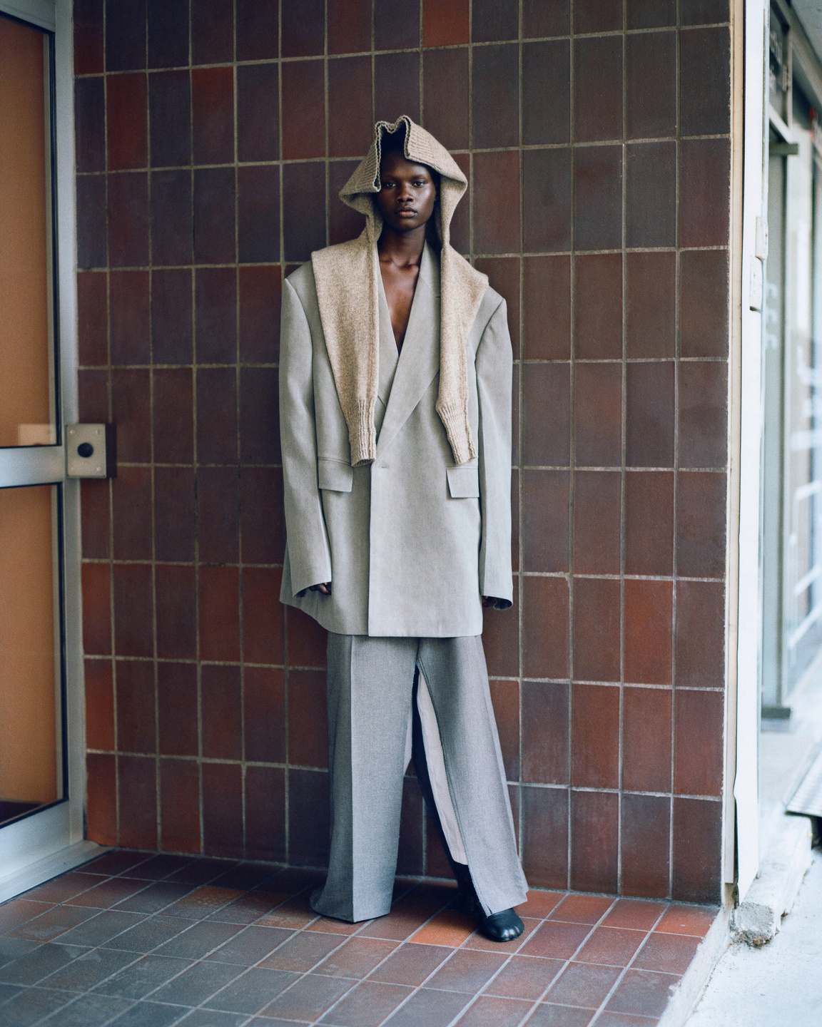 The Remix, Homme Girls