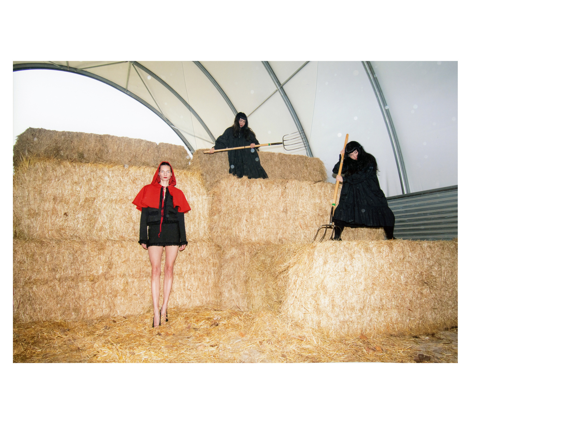 Karolin Wolter SS26 Issue