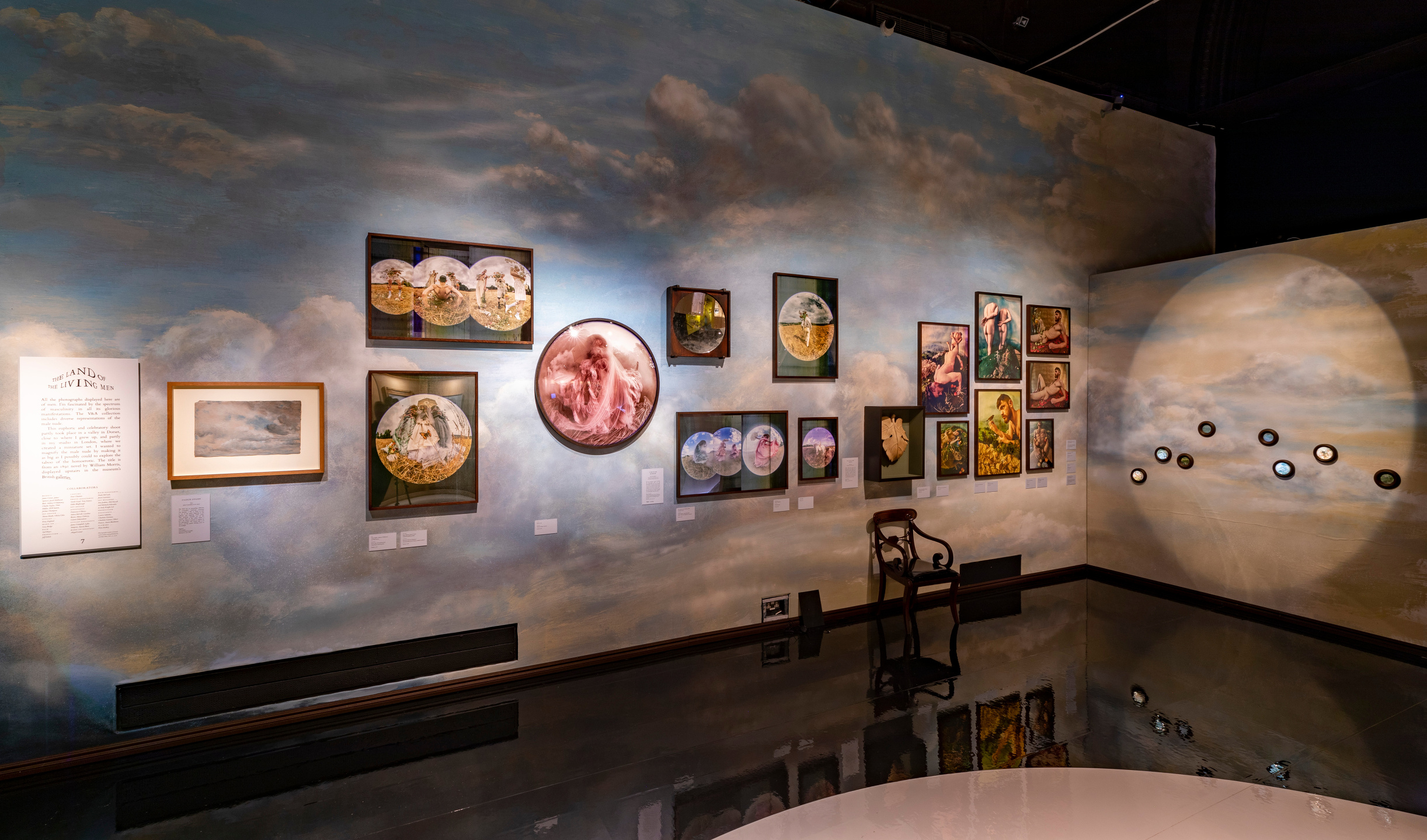 V&A - Tim Walker 'Wonderful Things' Exhibition