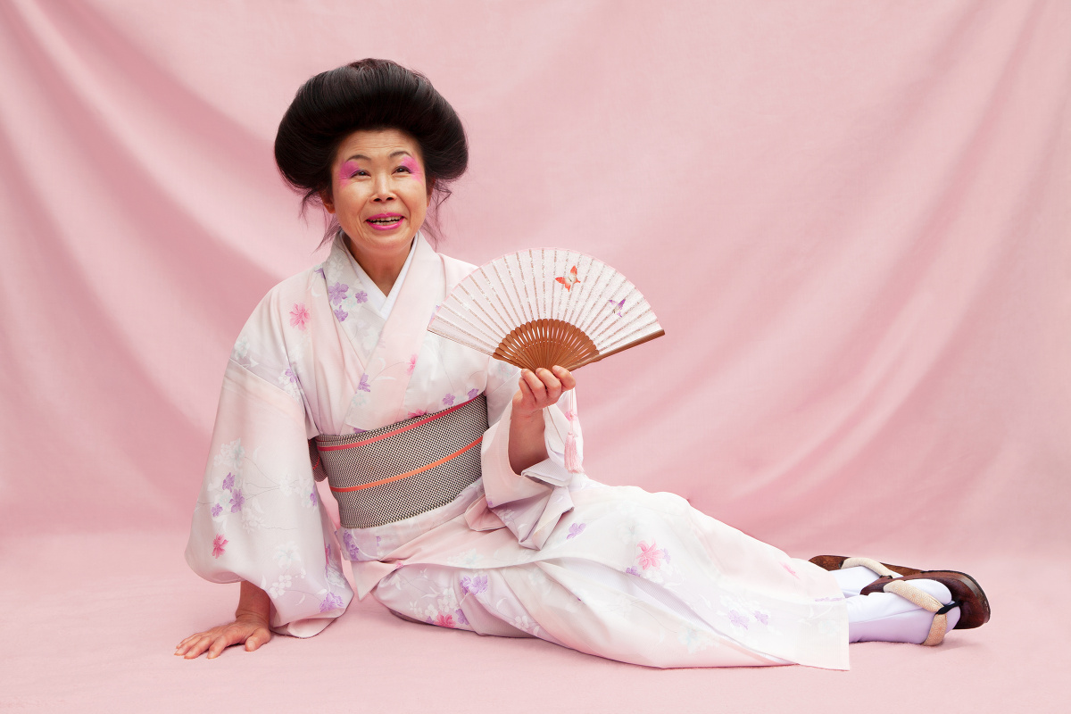 Akemi’s 100 Kimonos